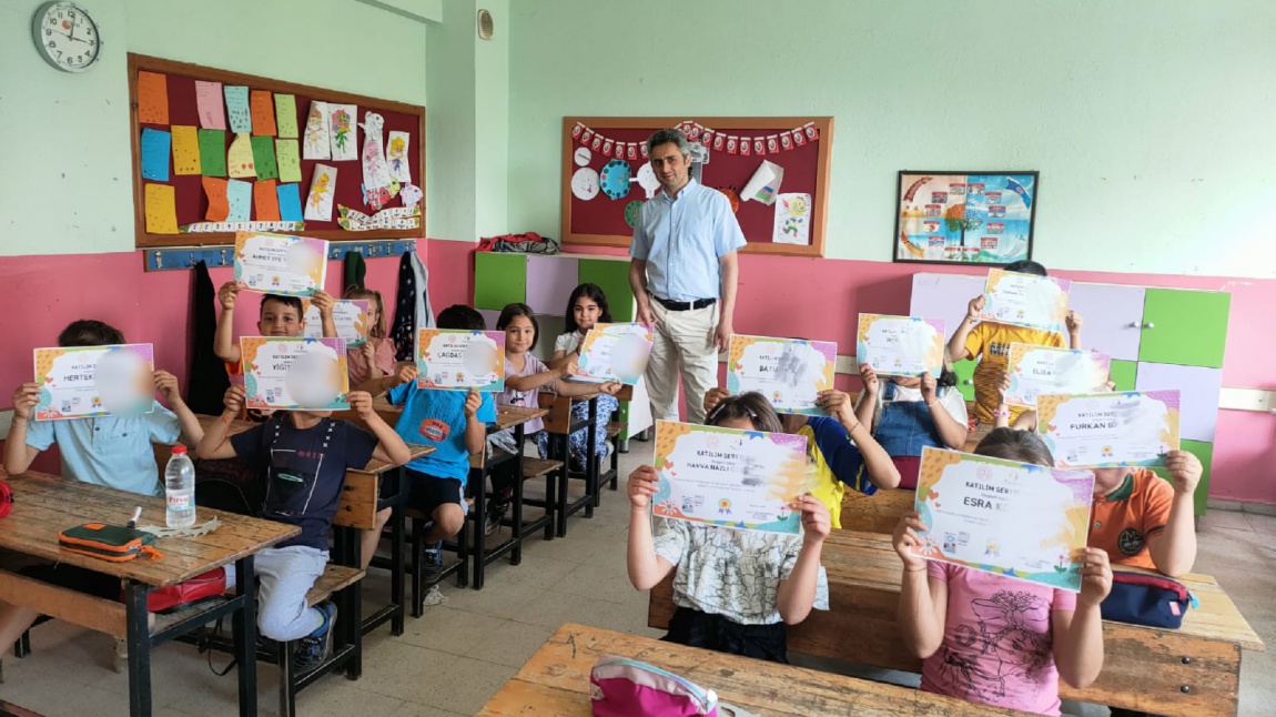 Öğrencilerimiz ‘’SingEnglish’’ eTwinning projesi sertifikalarını aldı